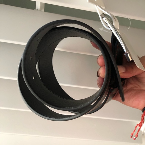 True Religion Black Leather Belt with Red stitching men’s L-XL - Picture 3 of 9